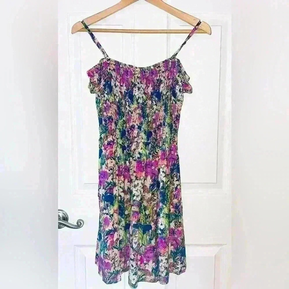 Band of Gypsies Dresses & Skirts - Band of Gypsies NWT floral smocked sleeveless capped sleeve dress, size large